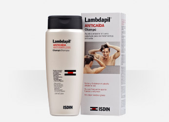 El medio profesional para la peinadura de los cabello