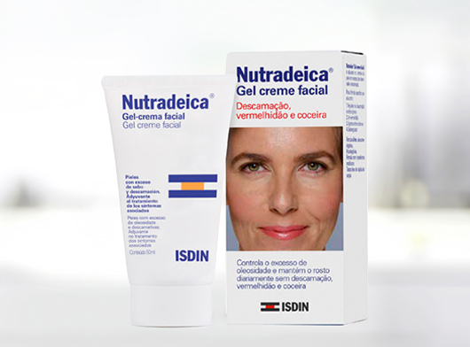 Controla o excesso de oleosidade e mantém o rosto diariamente sem descamação, vermelhidão e coceira