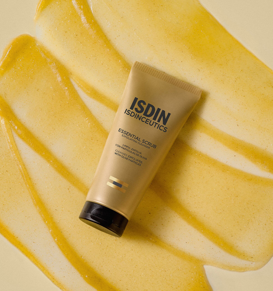 Isdinceutics Essential Scrub