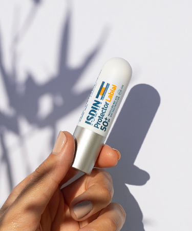 Isdin Protector Labial Extrem UVA SPF 40 - Cosmética de Farmacia