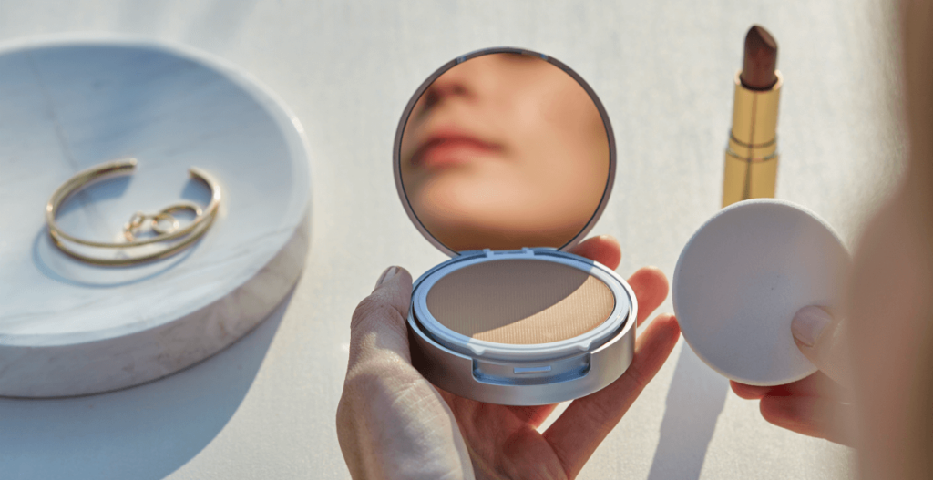 maquillaje compacto en polvo con SPF
