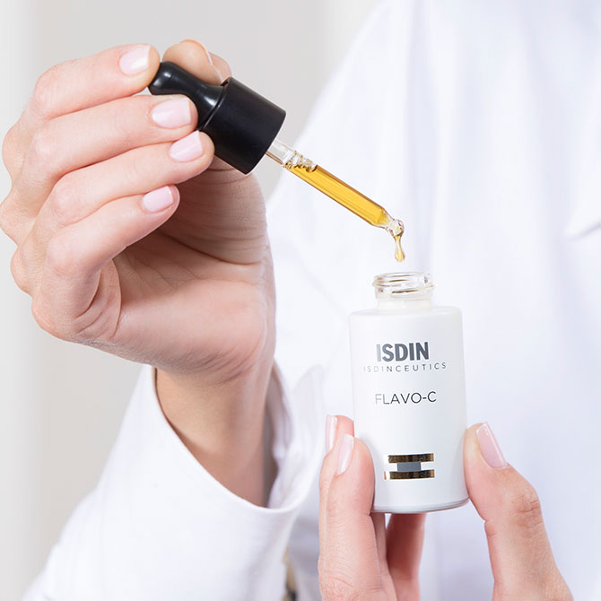 ISDINCEUTICS Flavo-C serum