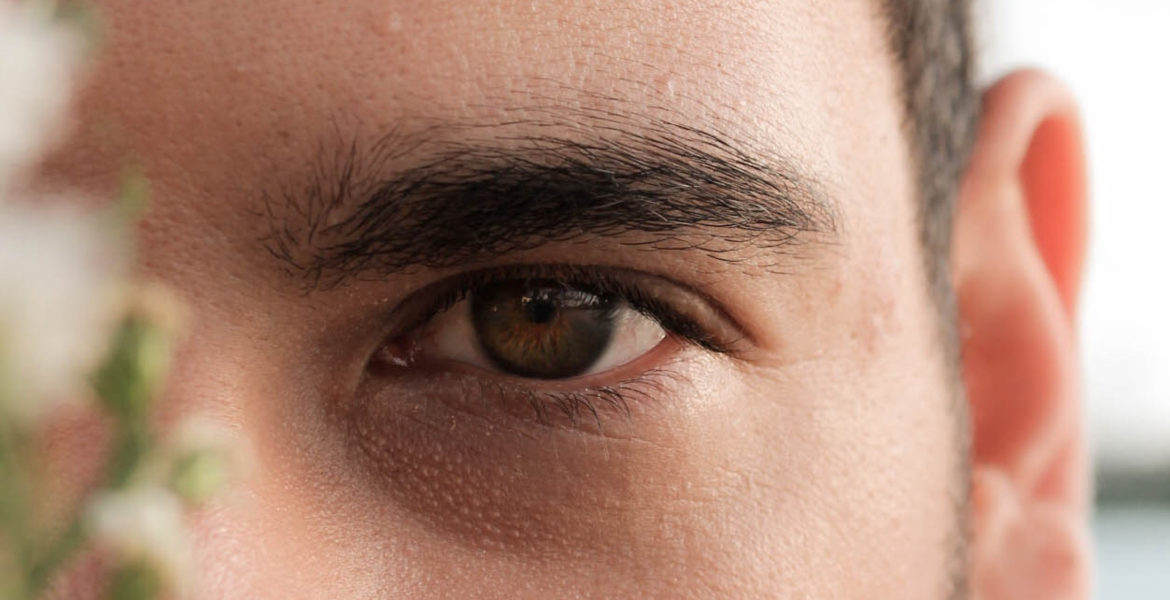 Bags Under Eyes in Men: It Can Happen, Too! | ISDIN