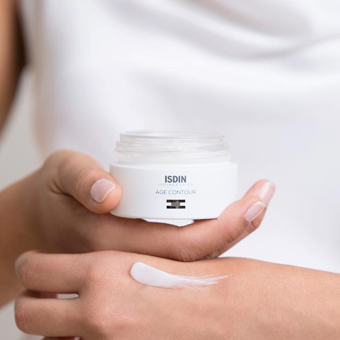 what is hyaluronic acid in ISDIN AGE Contour