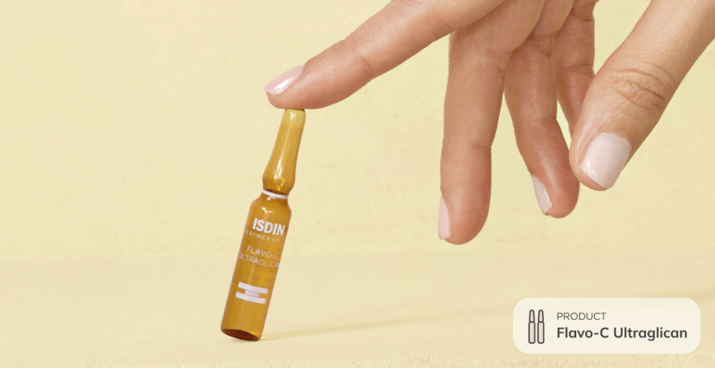 ISDIN Flavo-C Ultraglican Vitamin C serum in ampoule