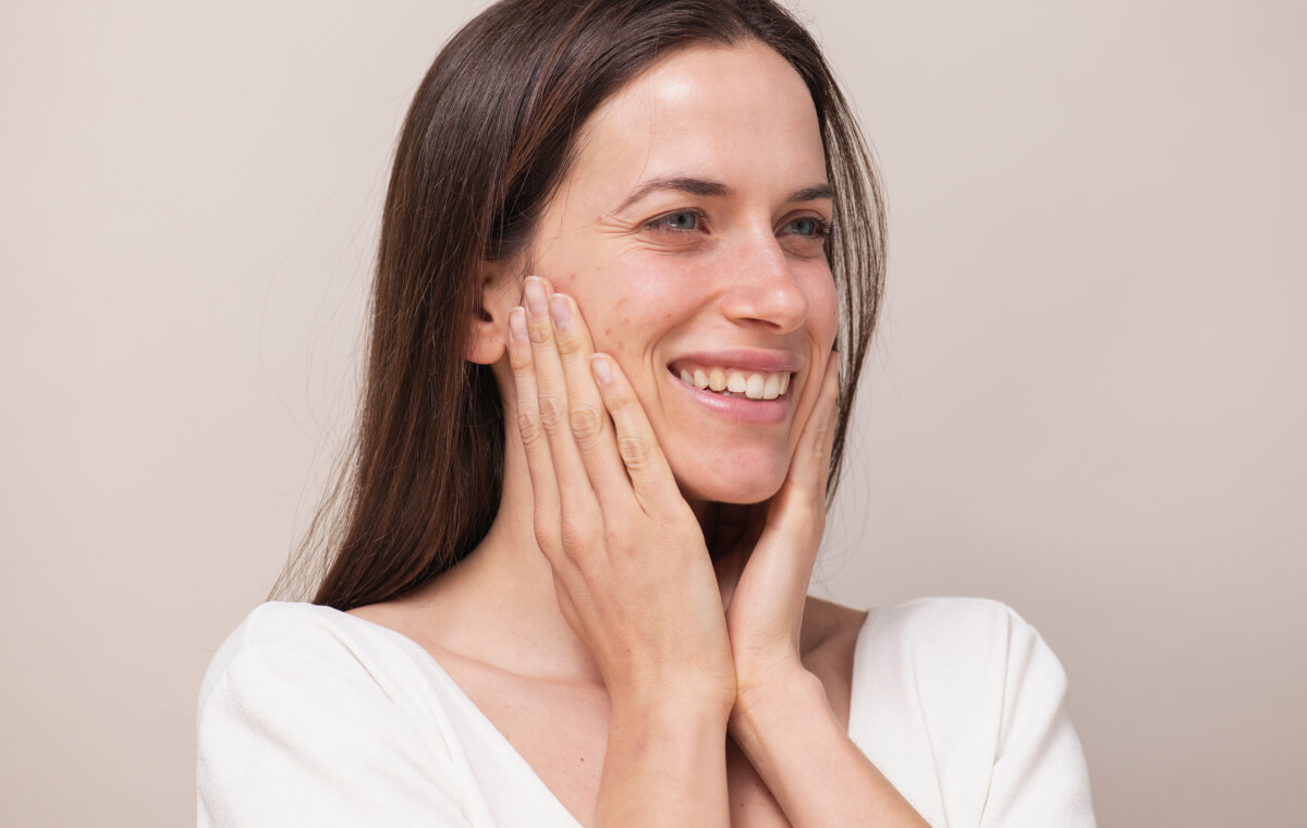 What Are Free Radicals And How Do They Have an effect on Pores and skin?