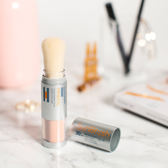 Premio Glamour Belleza SunBrush Mineral ISDIN Premio Glamour Belleza SunBrush ISDIN