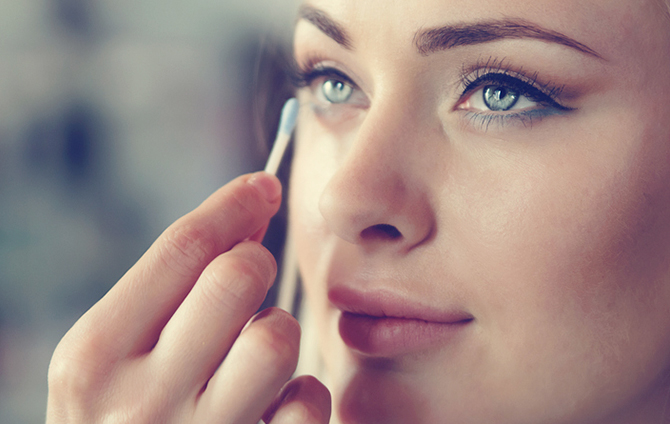 curso de maquillaje ISDIN eyeliner