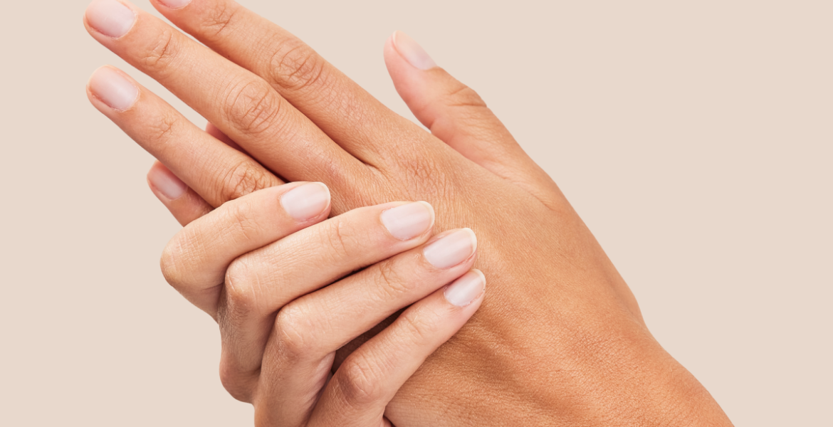 uñas cuidadas y sin manicura