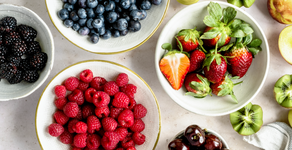 dieta equilibrada y balanceada con frutas
