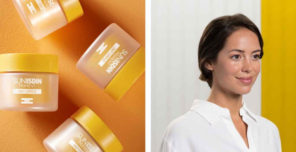 Tarros de suplemento SUNISDIN Pigment Unify Complex sobre fondo naranja, junto a una mujer de piel luminosa, representando una rutina para mejorar la uniformidad del tono cutáneo