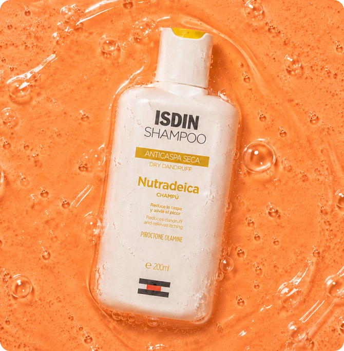 Nutradeica Champú Anticaspa Seca de ISDIN con piroctona olamina