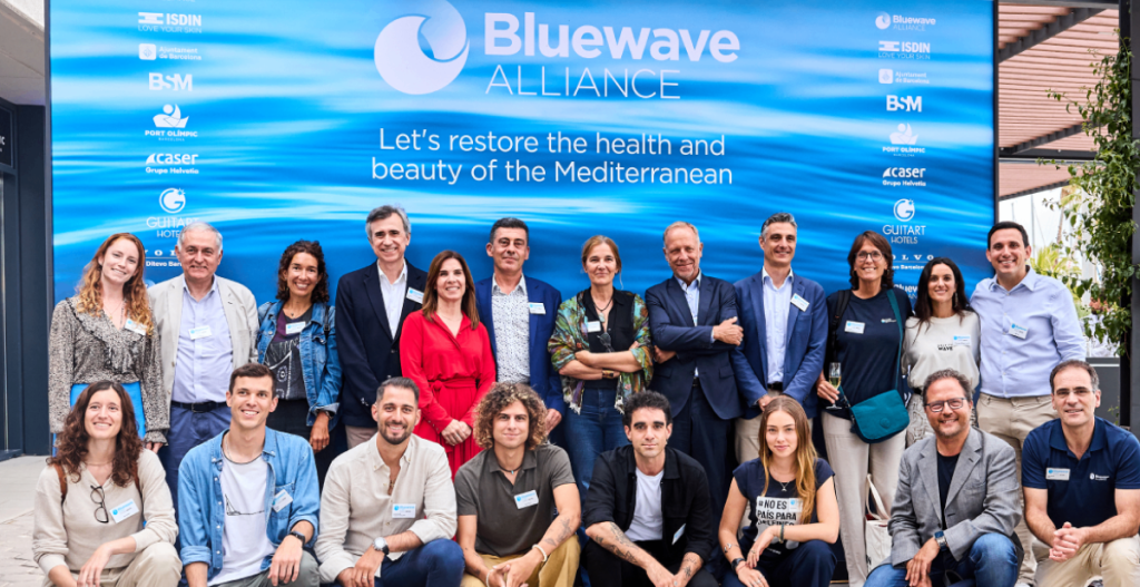 Miembros de Bluewave Alliance reunidos para proteger el Mediterráneo, iniciativa de sostenibilidad impulsada por ISDIN