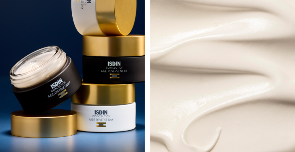 Tarros de crema antiedad ISDIN A.G.E. Reverse junto a textura cremosa extendida, asociada al cuidado frente a la glicación y pérdida de firmeza