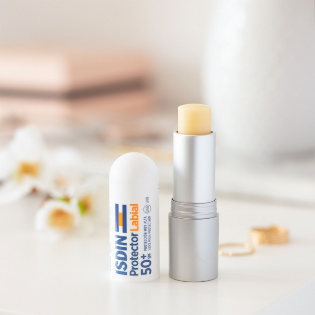 Isdin Protector Labial HV SPF30+ X 4GR Isdin