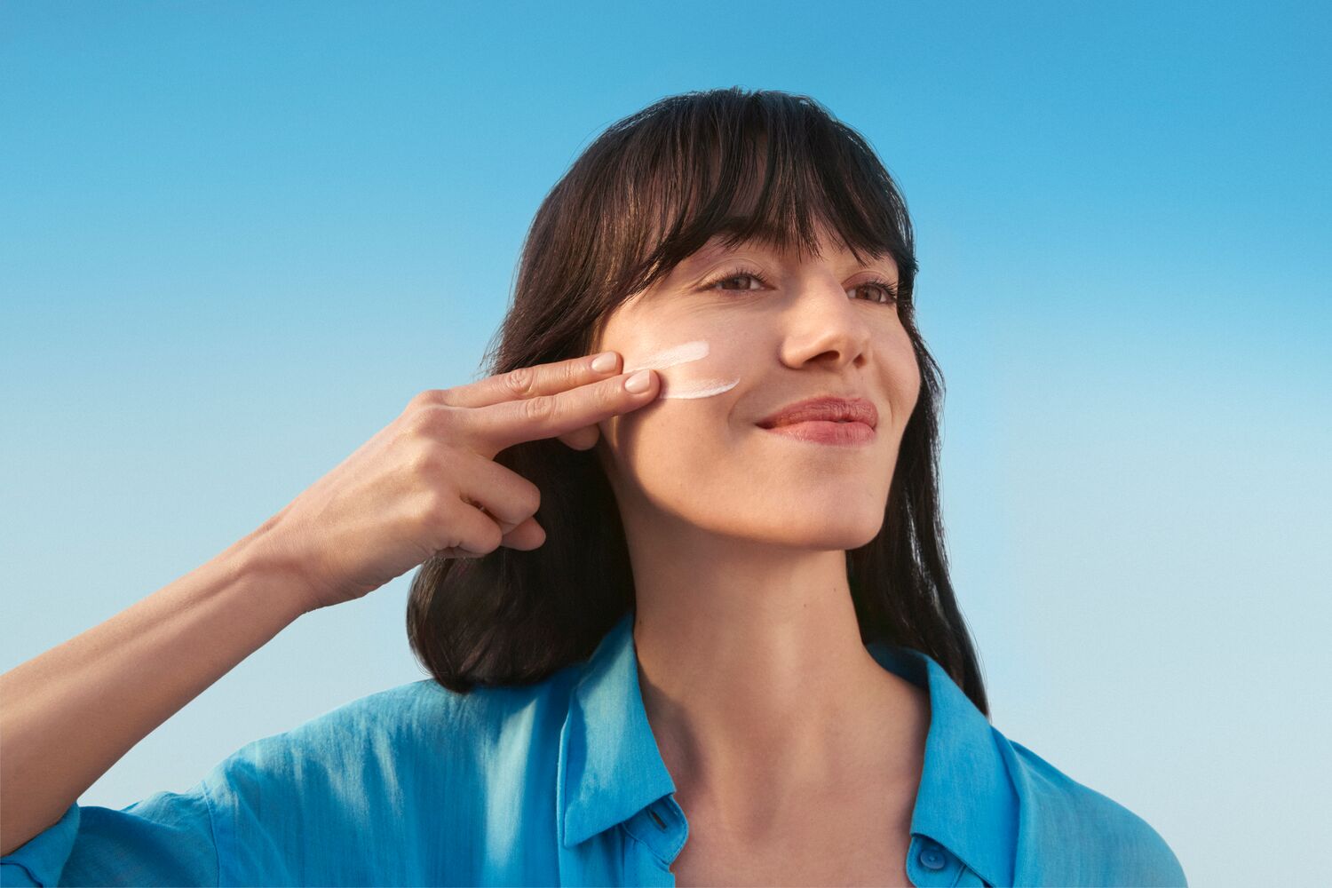 How to apply sunscreen