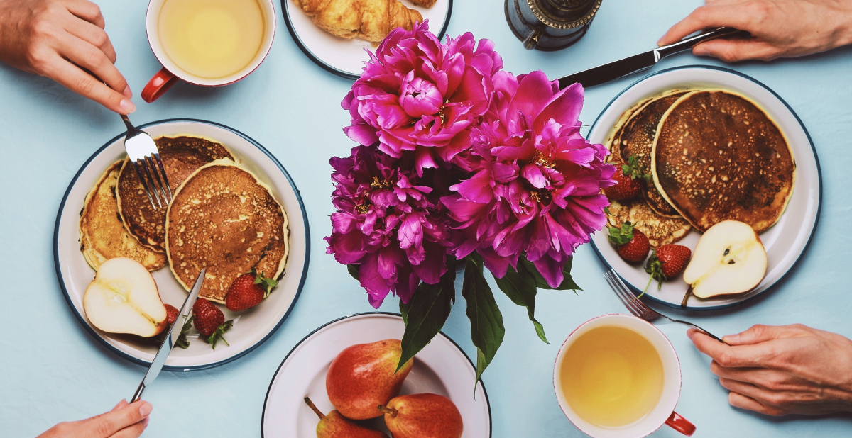 mother's day brunch table